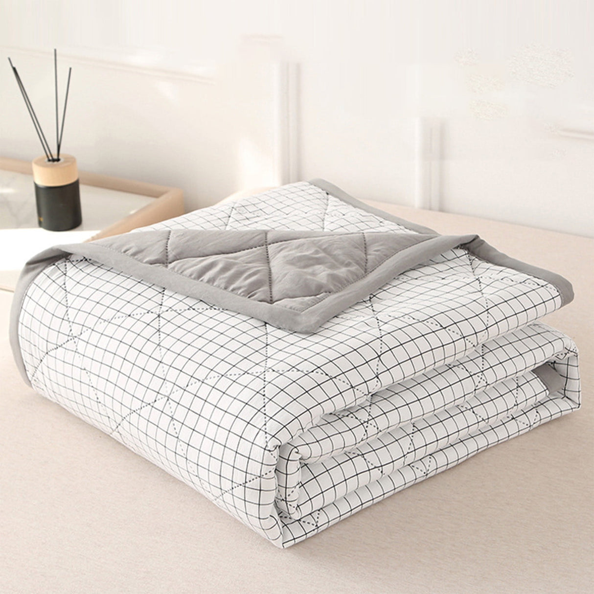 Summercome Cooling Quilt, Thin Quilts Summer Lightweight Comforter, Full Washed Cotton, Machine Washable, Soft Comfy Breathable Sleep Blanket for Hot Sleeper, Ultra-Cool Lightweight (Blue, Queen) Queen Red
