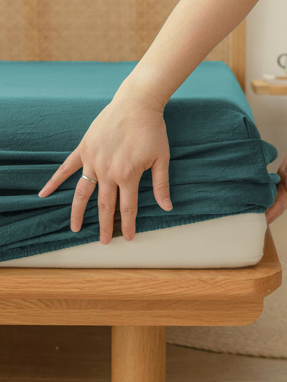 100% Cotton Fitted Sheet - Super Soft 40cm Deep Pocket Bottom Sheets - White Elastic Sheet(King,Biscay blue)
