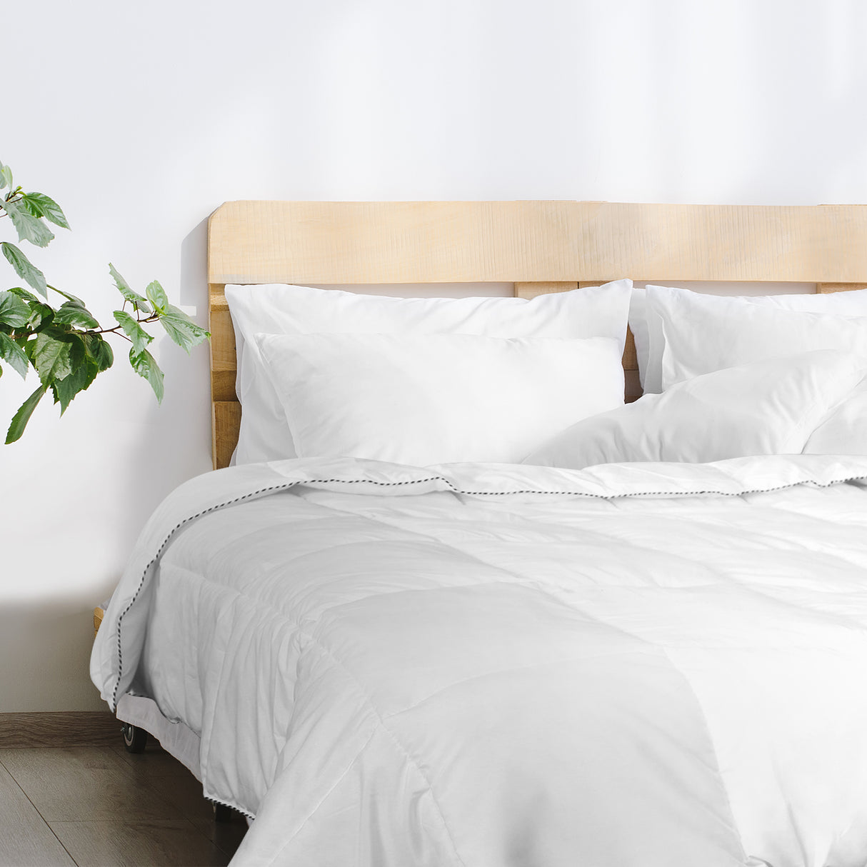 Royal Comfort Bamboo Blend Quilt 250GSM Luxury Duvet 100% Cotton Cover - Queen - White