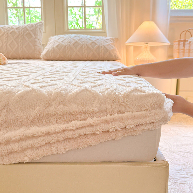Beige Ultra Soft Plush Fitted Sheet - Winter Warm Plush Bed Sheet Embossed Diamond Pattern (180x200cm)
