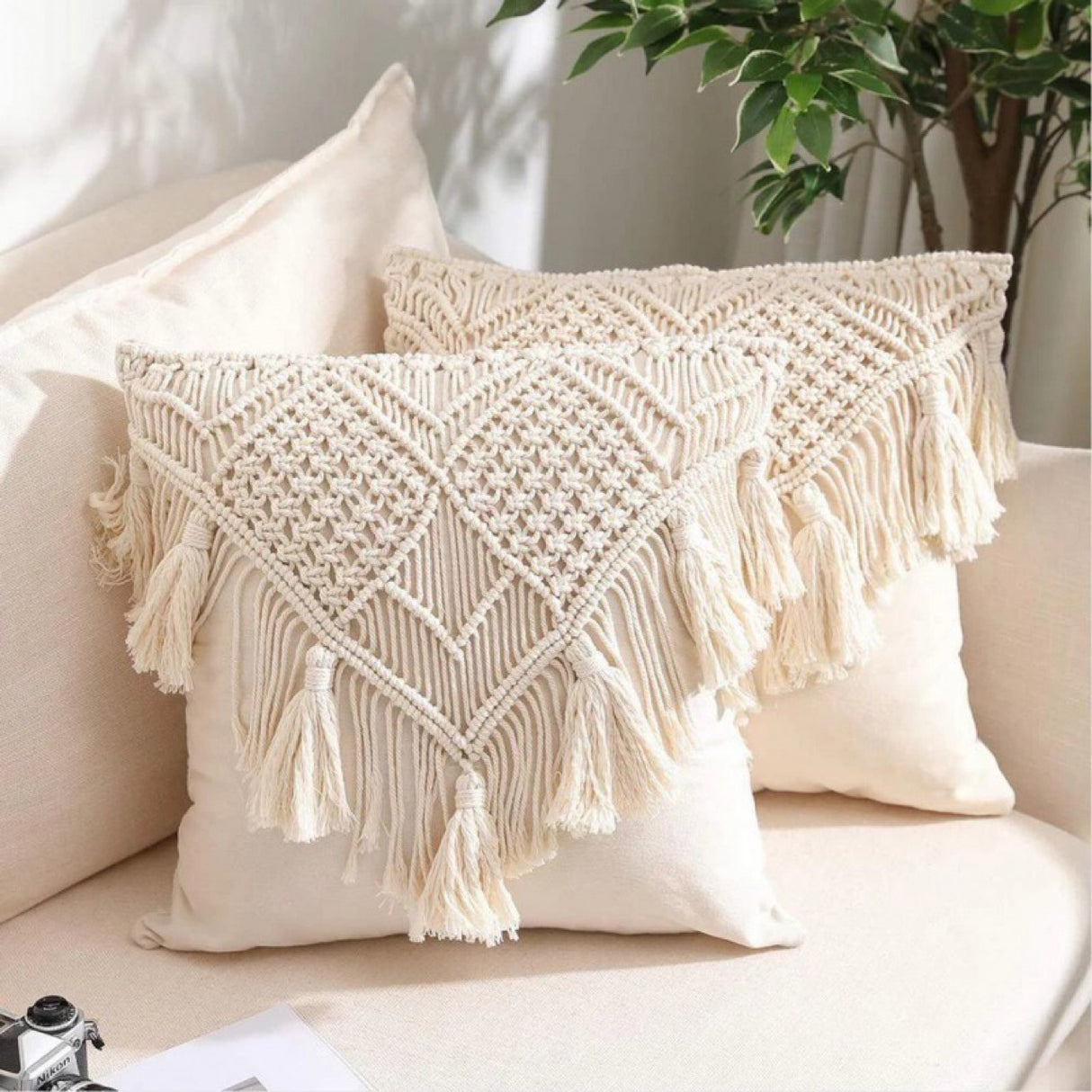 Beige Boho Chic Macrame Cushion Cover - Handmade Woven Cotton Linen Pillow Case with Tassels - Decorative Throw Pillow Sham 45x45cm (Cover Only)