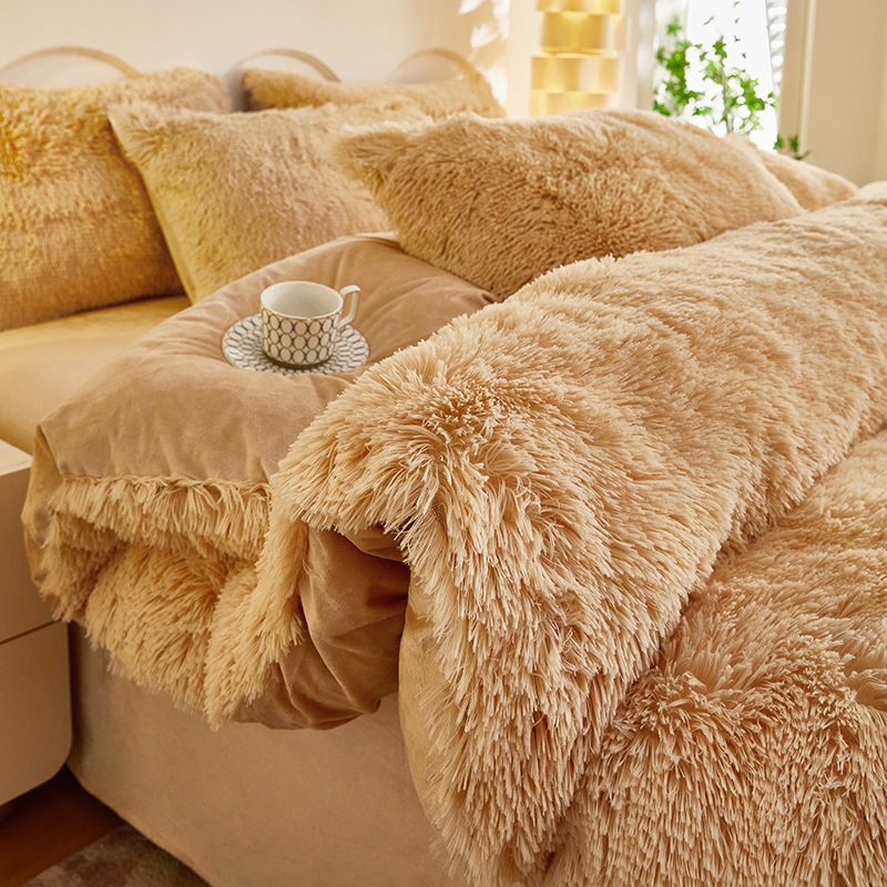 Khaki Luxury Thick Plush 4 Piece Bedding Set for 1.5m & 1.8m Beds – Winter Ultra Soft Warm Bedding with Double-Sided Faux Mink Fur & Crystal Velvet, includes 200 x 230CM Quilt Cover, 230 X 250cm Flat Sheet and 2PCS 48 × 74CM Pillowcases