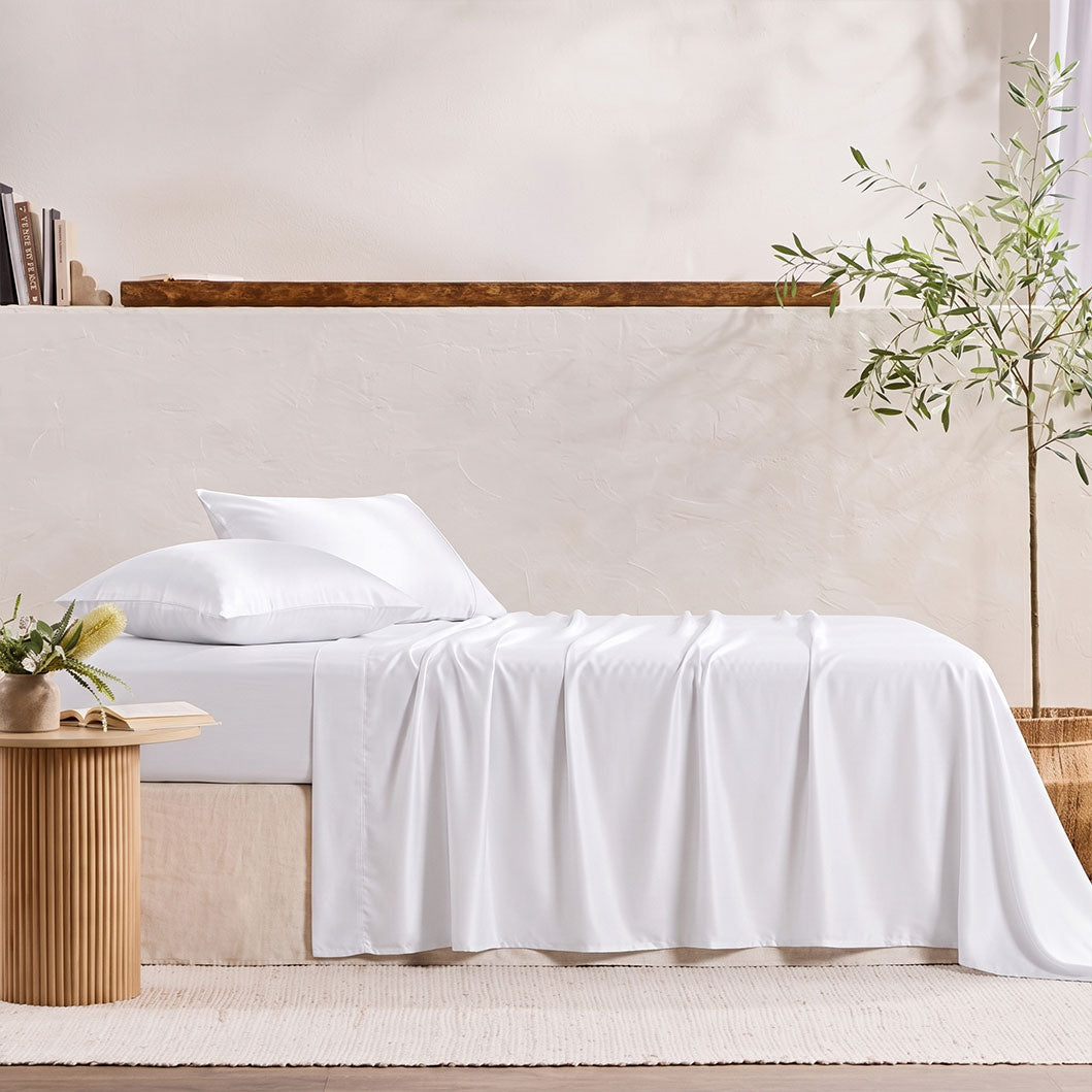 3 Piece Hotel Bamboo Cooling Sheet Set -Ultra Soft 2000TC Breathable Bed Sheets Set with 37 Centimetre Deep Pocket-Cooling Sheets for Hot Sleepers(White,King Single) (Copy)