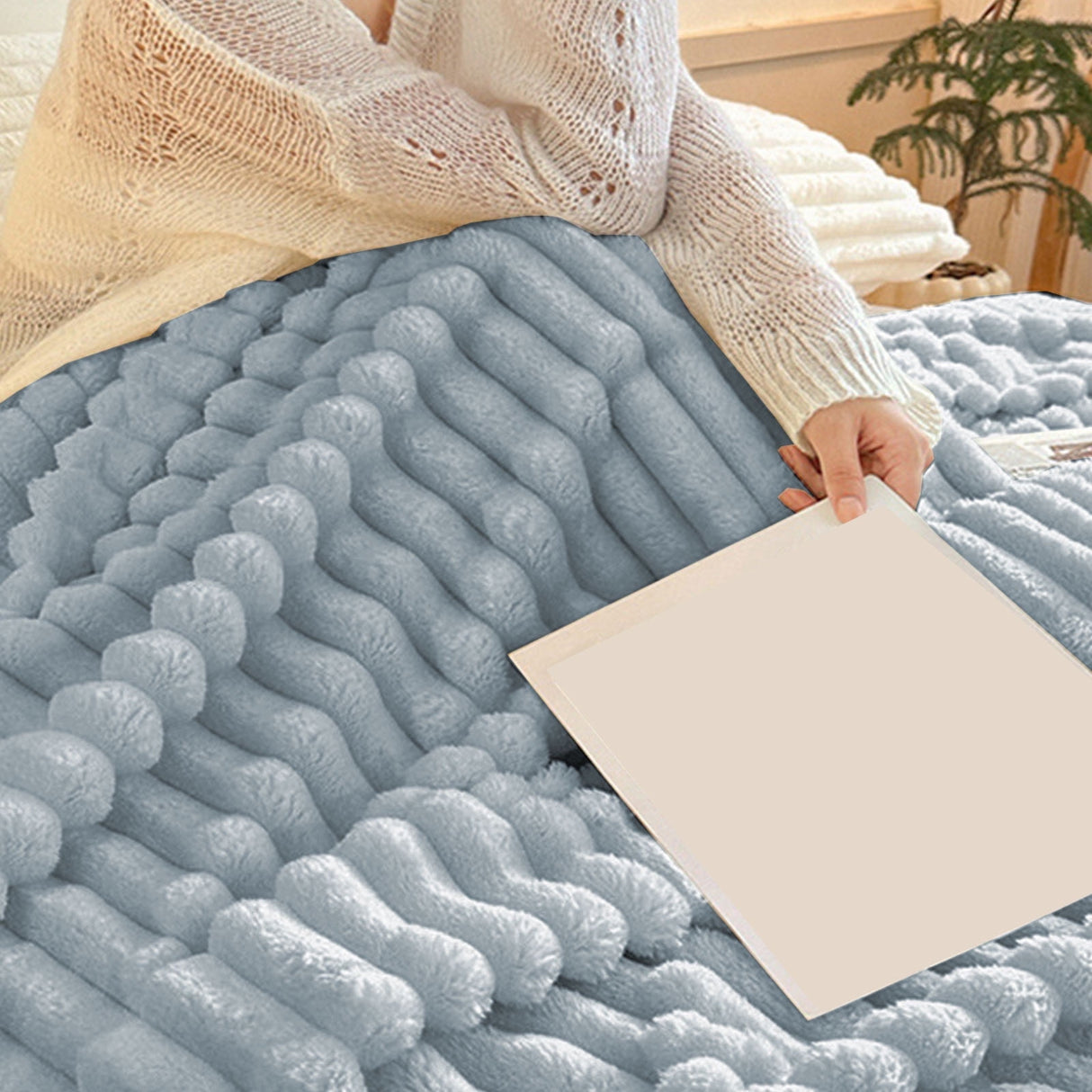 Djunllk Throw Blanket for Couch - Dark Gray Super Thick Double Layer Soft Blanket, Throw Blanket All Year Round Home Decor Fuzzy Warm Gifts for Women 27.5" x 39.3" AA03_Coffee