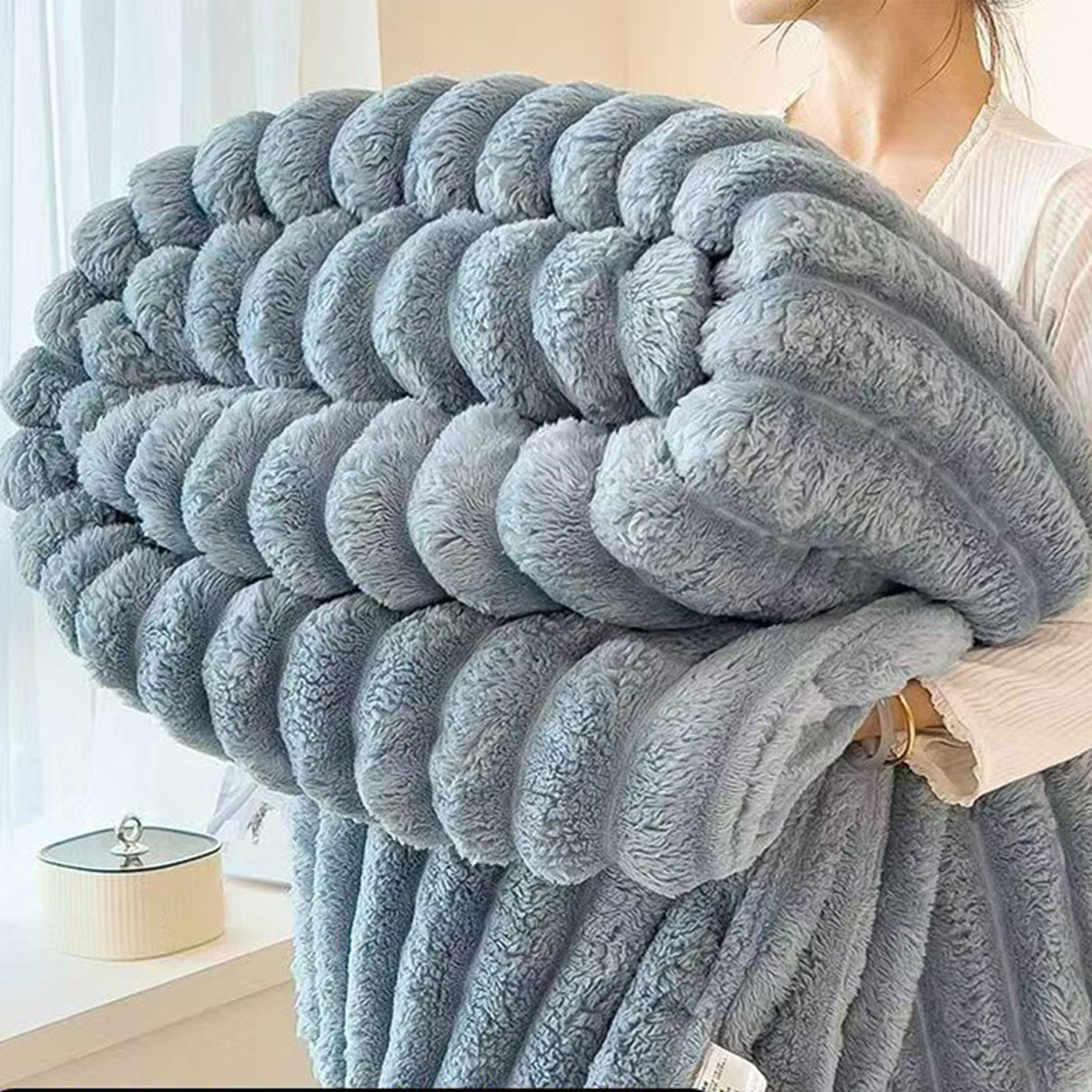 Djunllk Throw Blanket for Couch - Dark Gray Super Thick Double Layer Soft Blanket, Throw Blanket All Year Round Home Decor Fuzzy Warm Gifts for Women 27.5" x 39.3" AA06_Blue