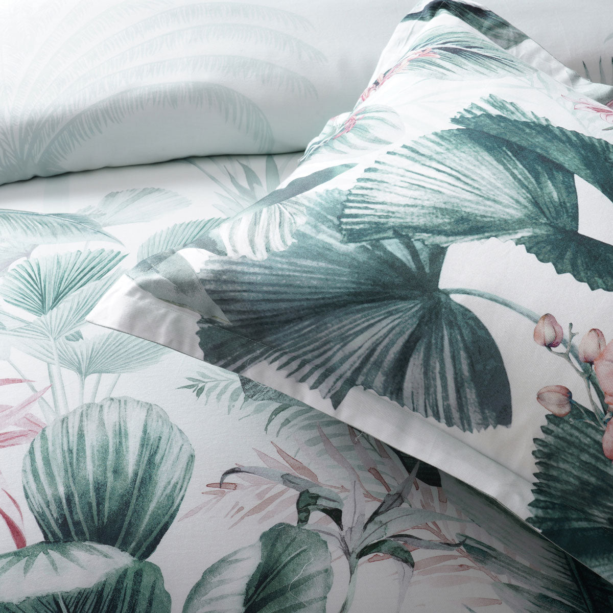 Bianca Abbey Green Cotton Sateen Tropical Floral Quilt Cover Set Double