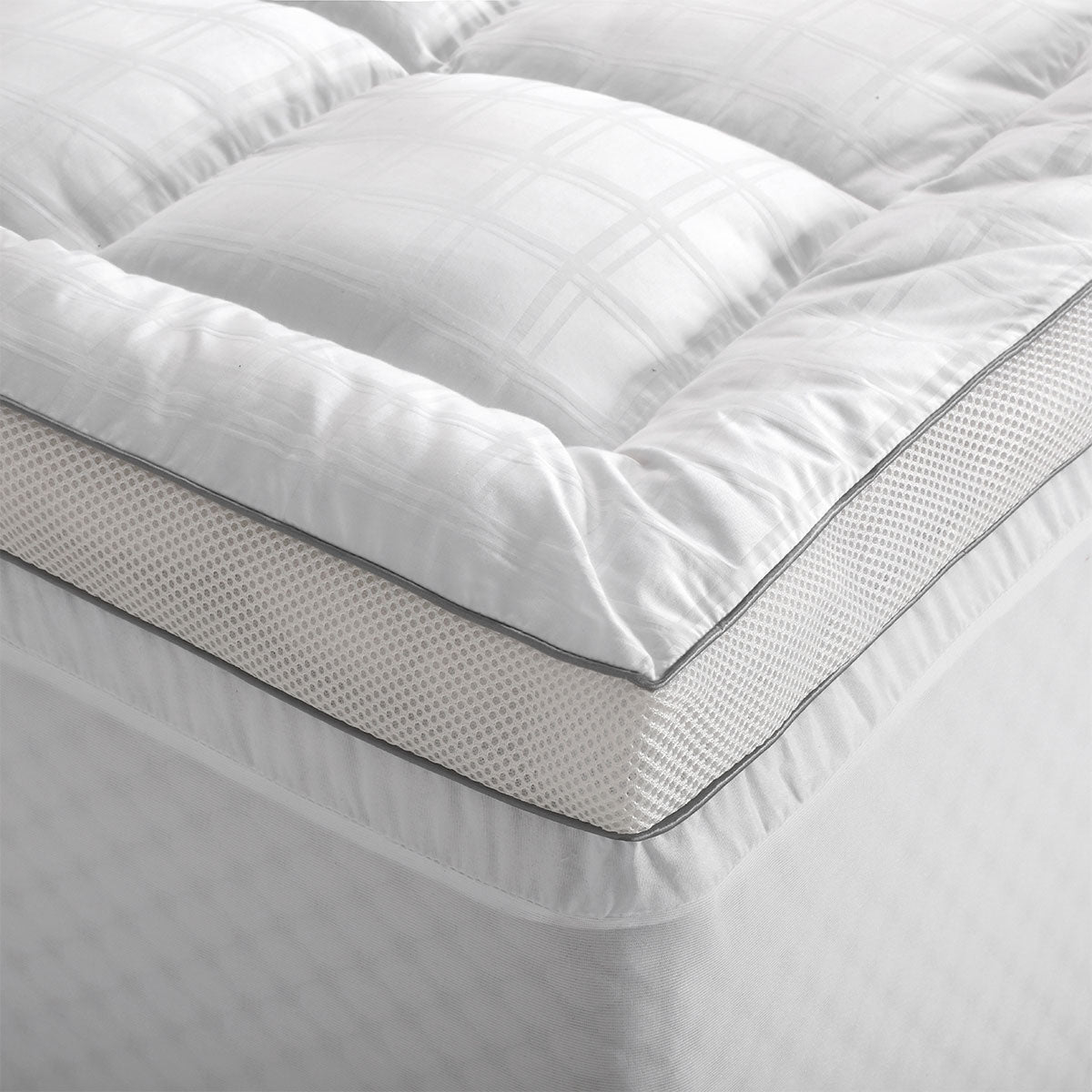 Accessorize Deluxe Hotel Mattress Topper King Single