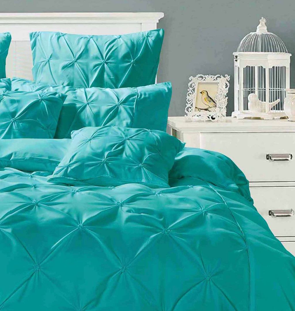 Diamond Pintuck Super King Size Quilt/Duvet Cover Set - Teal
